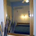 Hydroussa Apartments Apartament Batsi