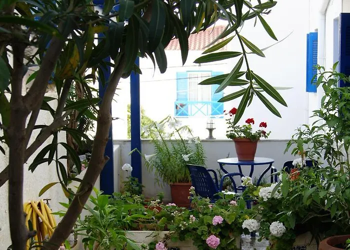 Idroussa * Batsi (Andros)