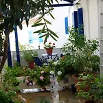 Hydroussa Apartman *