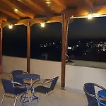 Hydroussa Apartments * Batsi (Andros)